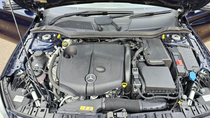 MERCEDES-BENZ GLA CLASS