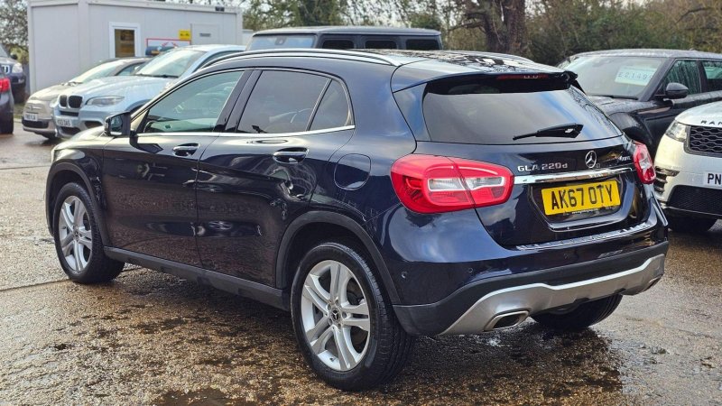 MERCEDES-BENZ GLA CLASS