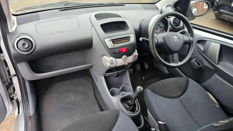TOYOTA AYGO