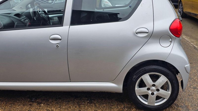 TOYOTA AYGO