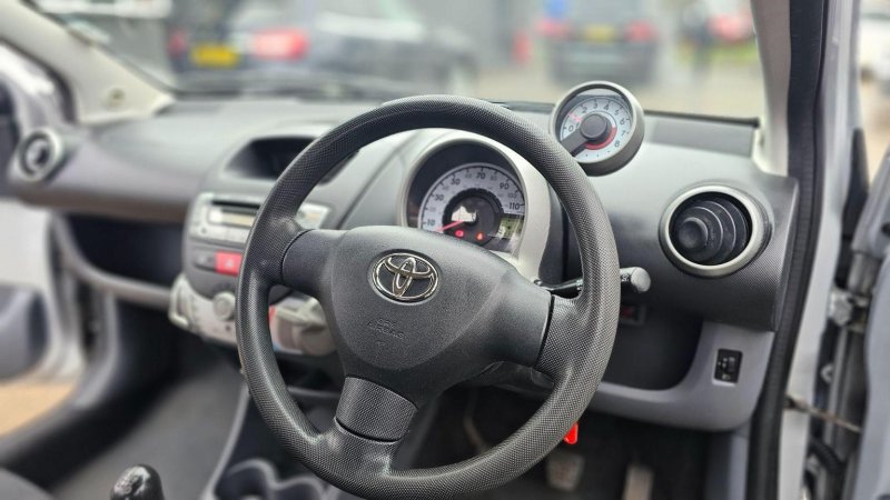 TOYOTA AYGO
