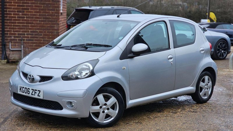 TOYOTA AYGO