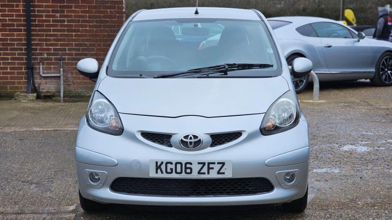 TOYOTA AYGO