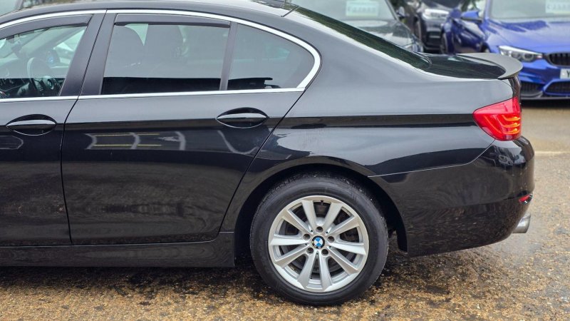 BMW 5 SERIES