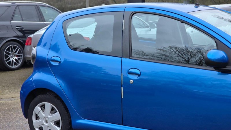 TOYOTA AYGO