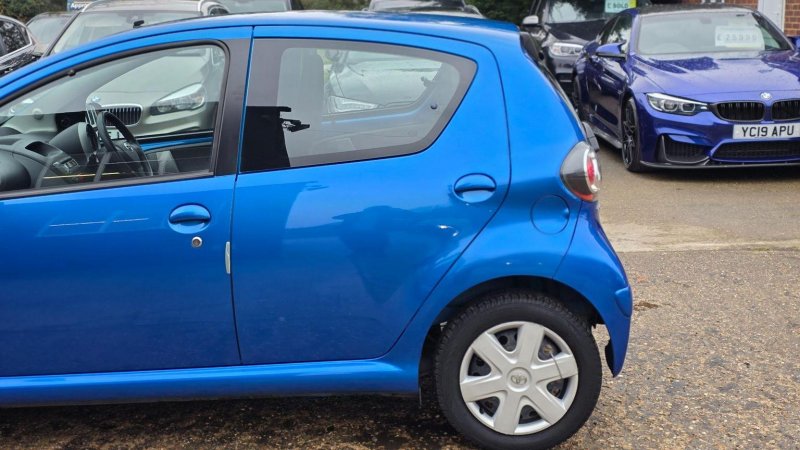TOYOTA AYGO