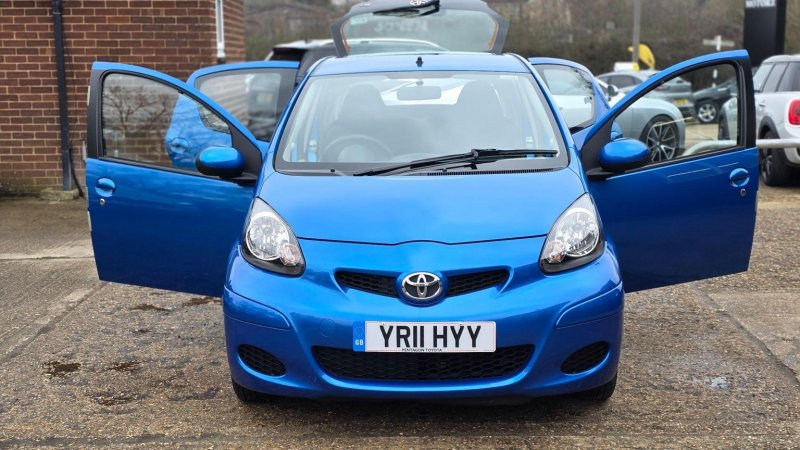 TOYOTA AYGO