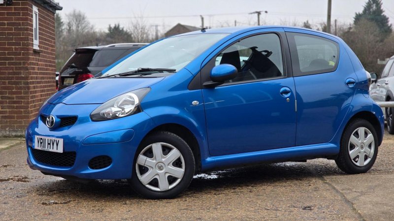 TOYOTA AYGO