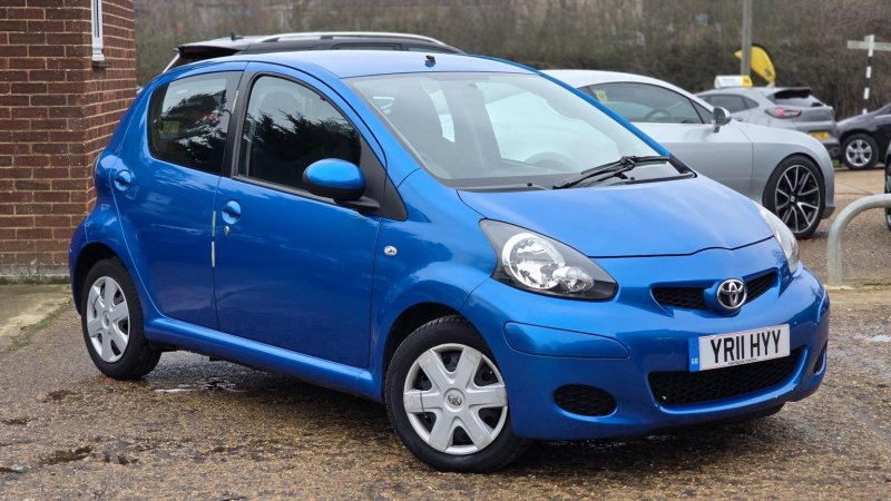 TOYOTA AYGO