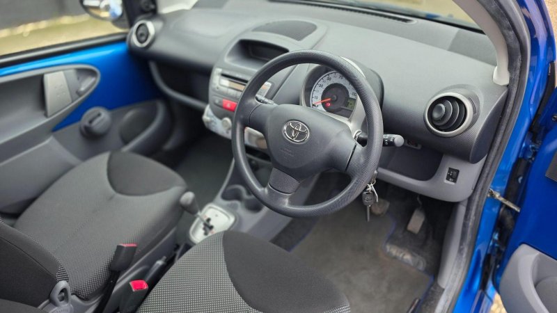 TOYOTA AYGO