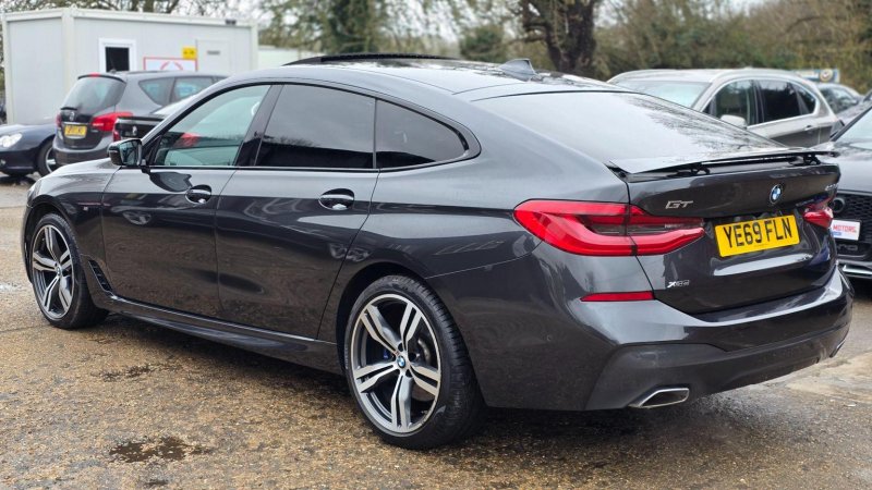 BMW 6 SERIES