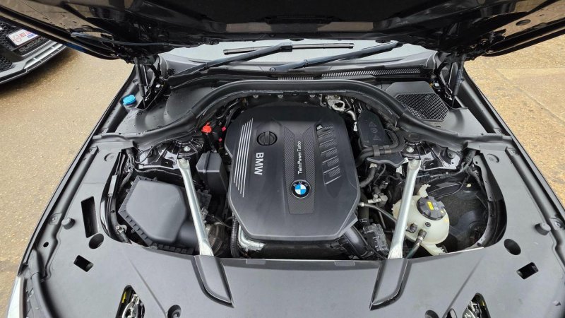 BMW 6 SERIES