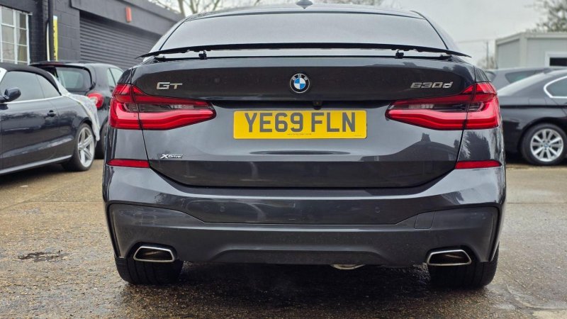 BMW 6 SERIES