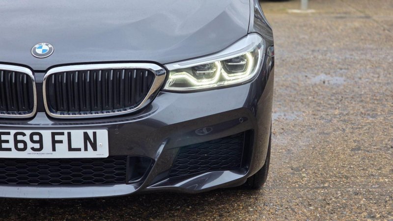 BMW 6 SERIES