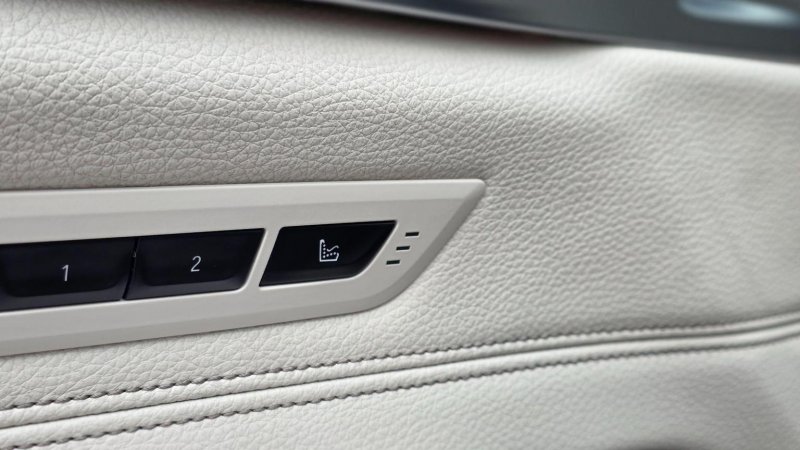 BMW 6 SERIES