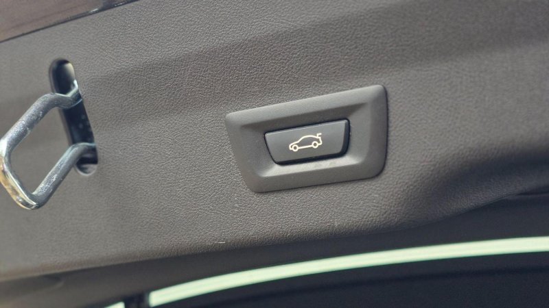 BMW 6 SERIES