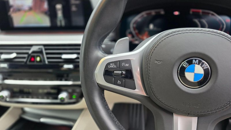 BMW 6 SERIES
