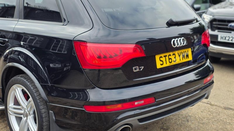 AUDI Q7