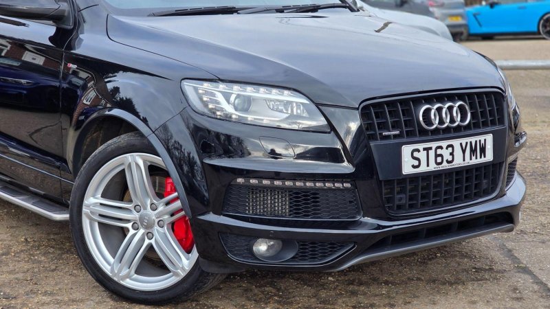 AUDI Q7