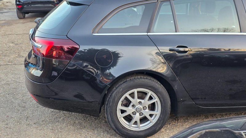 VAUXHALL INSIGNIA