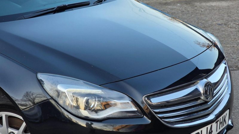 VAUXHALL INSIGNIA