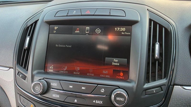 VAUXHALL INSIGNIA