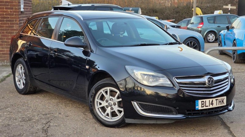 VAUXHALL INSIGNIA