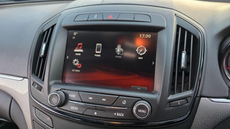 VAUXHALL INSIGNIA