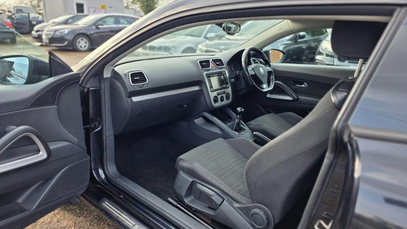 VOLKSWAGEN SCIROCCO
