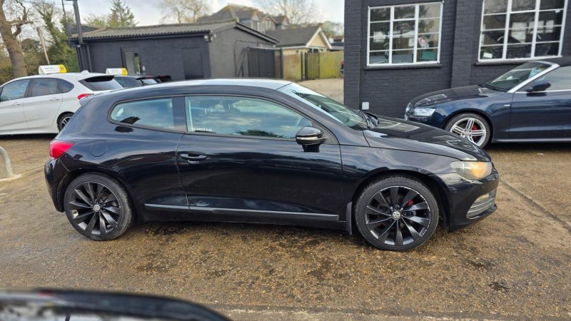 VOLKSWAGEN SCIROCCO