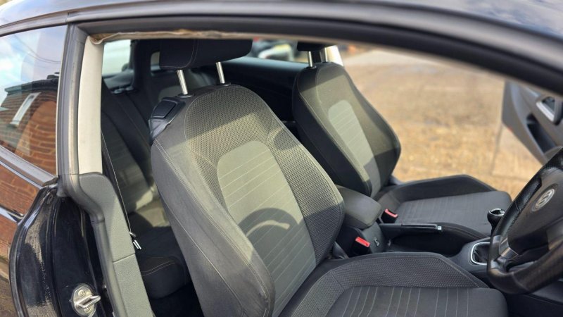 VOLKSWAGEN SCIROCCO