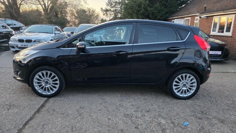 FORD FIESTA
