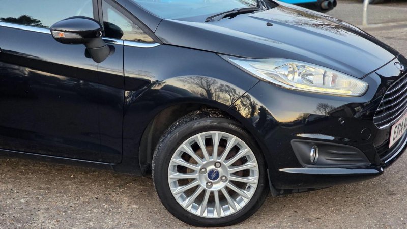 FORD FIESTA