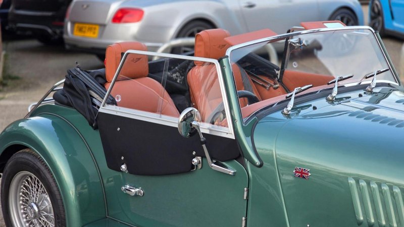 MORGAN PLUS 4