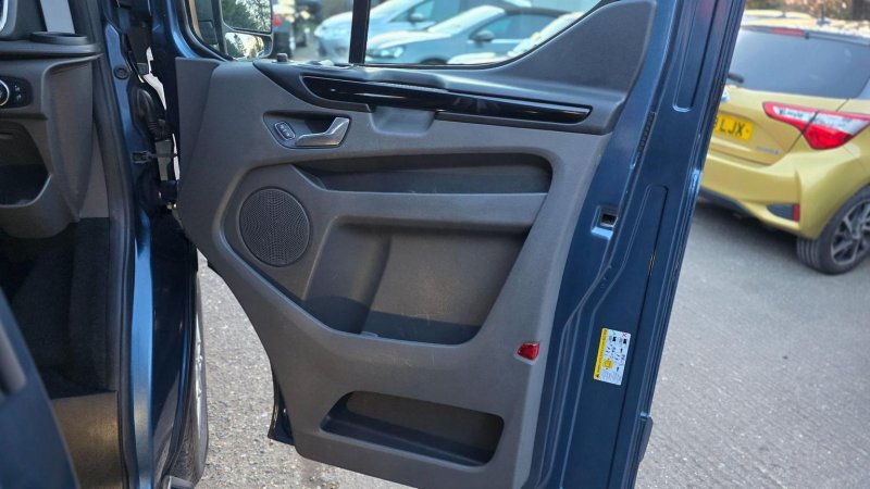 FORD TRANSIT CUSTOM