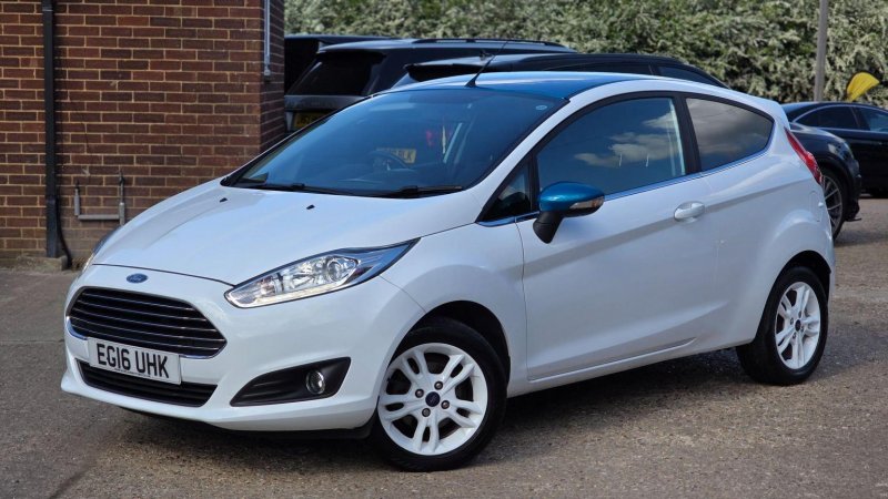 FORD FIESTA