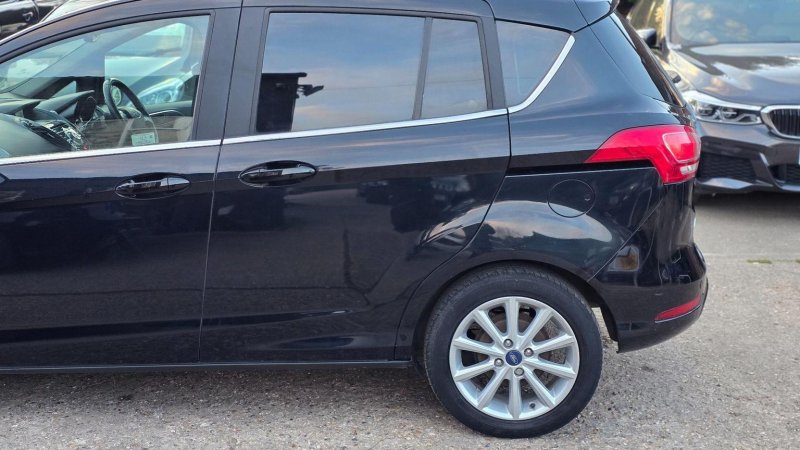FORD B-MAX