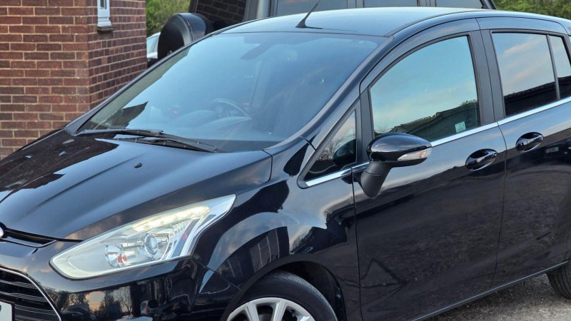 FORD B-MAX