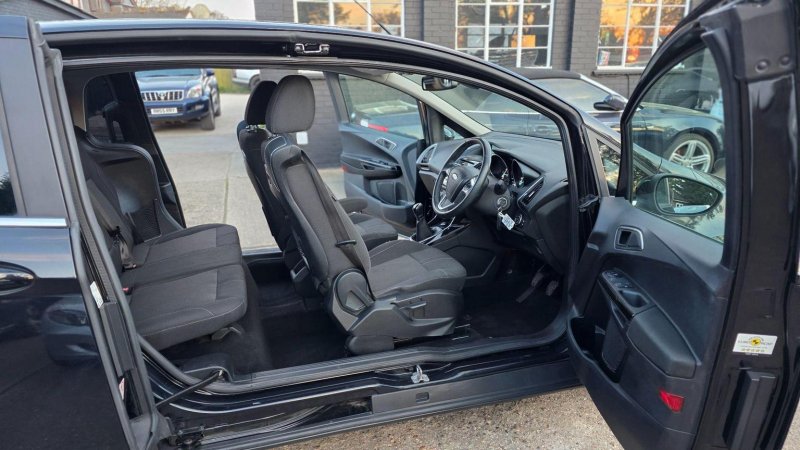 FORD B-MAX