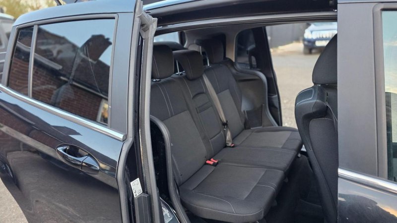 FORD B-MAX