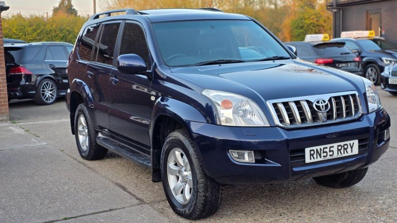 TOYOTA LAND CRUISER
