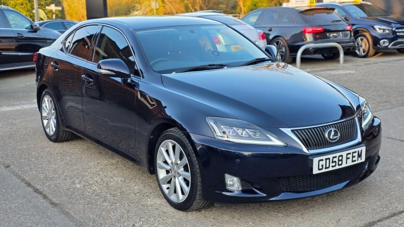 LEXUS IS