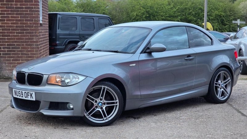 BMW 1 SERIES