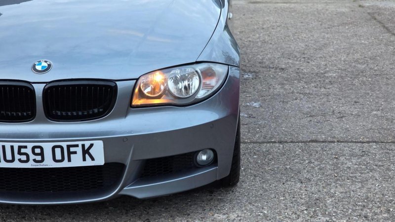 BMW 1 SERIES