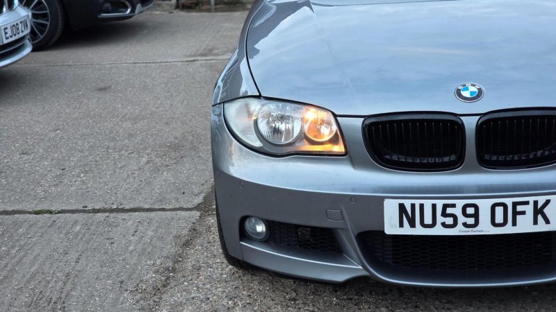 BMW 1 SERIES