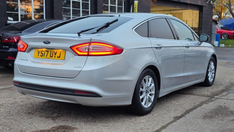 FORD MONDEO