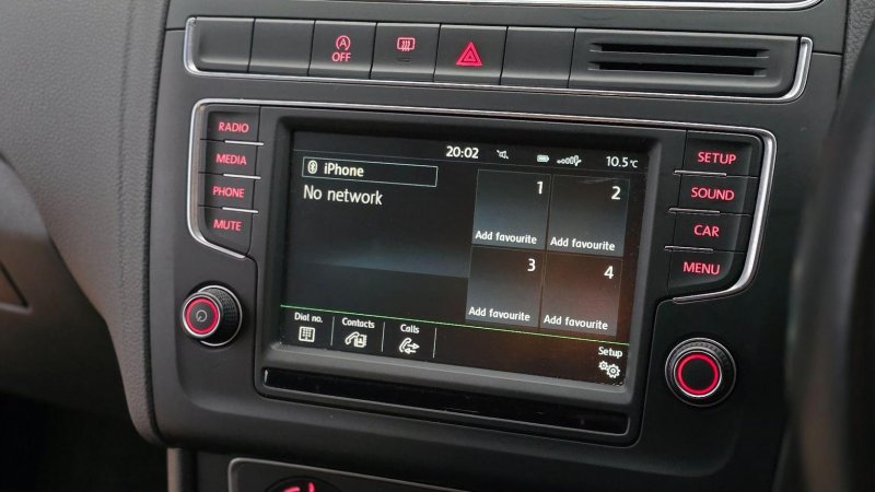 VOLKSWAGEN POLO