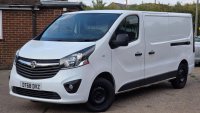 VAUXHALL VIVARO