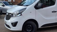 VAUXHALL VIVARO