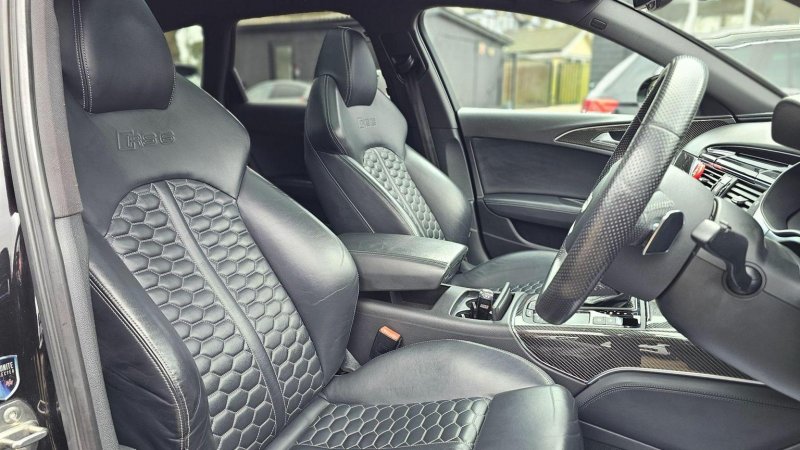 AUDI RS6